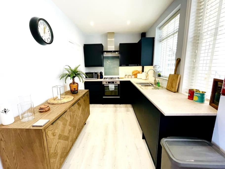 Rookley Villa, 3 Bedroom Family Apartment, Ventnor Ngoại thất bức ảnh